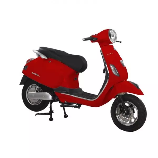 Hoàn toàn có thể sạc xe máy điện Vespa qua đêm