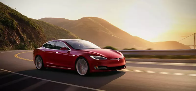 xe điện Tesla