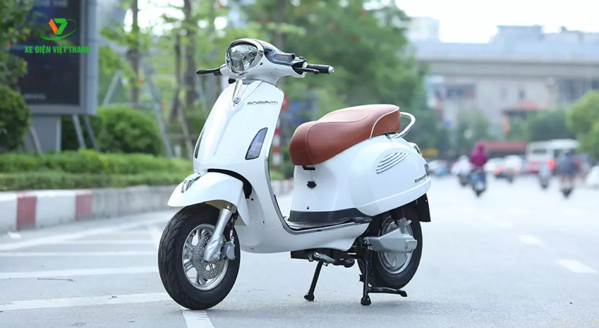 xe máy điện Vespa Roma SE