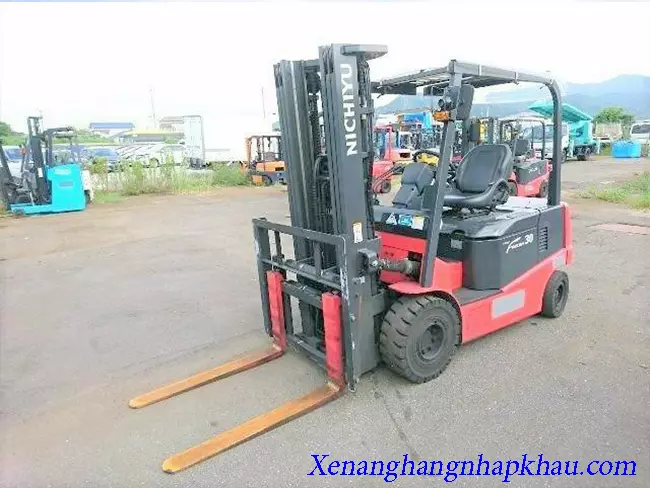 xe nâng điện ngồi lái Nichiyu 3 tấn