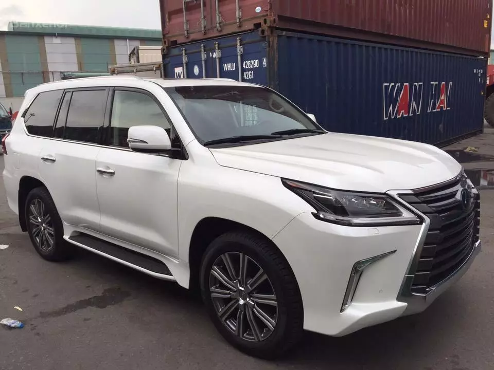 Lexus LX 