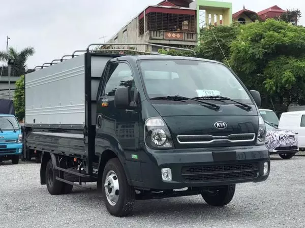 giá xe tải kia k250 mui bạt 3 bửng