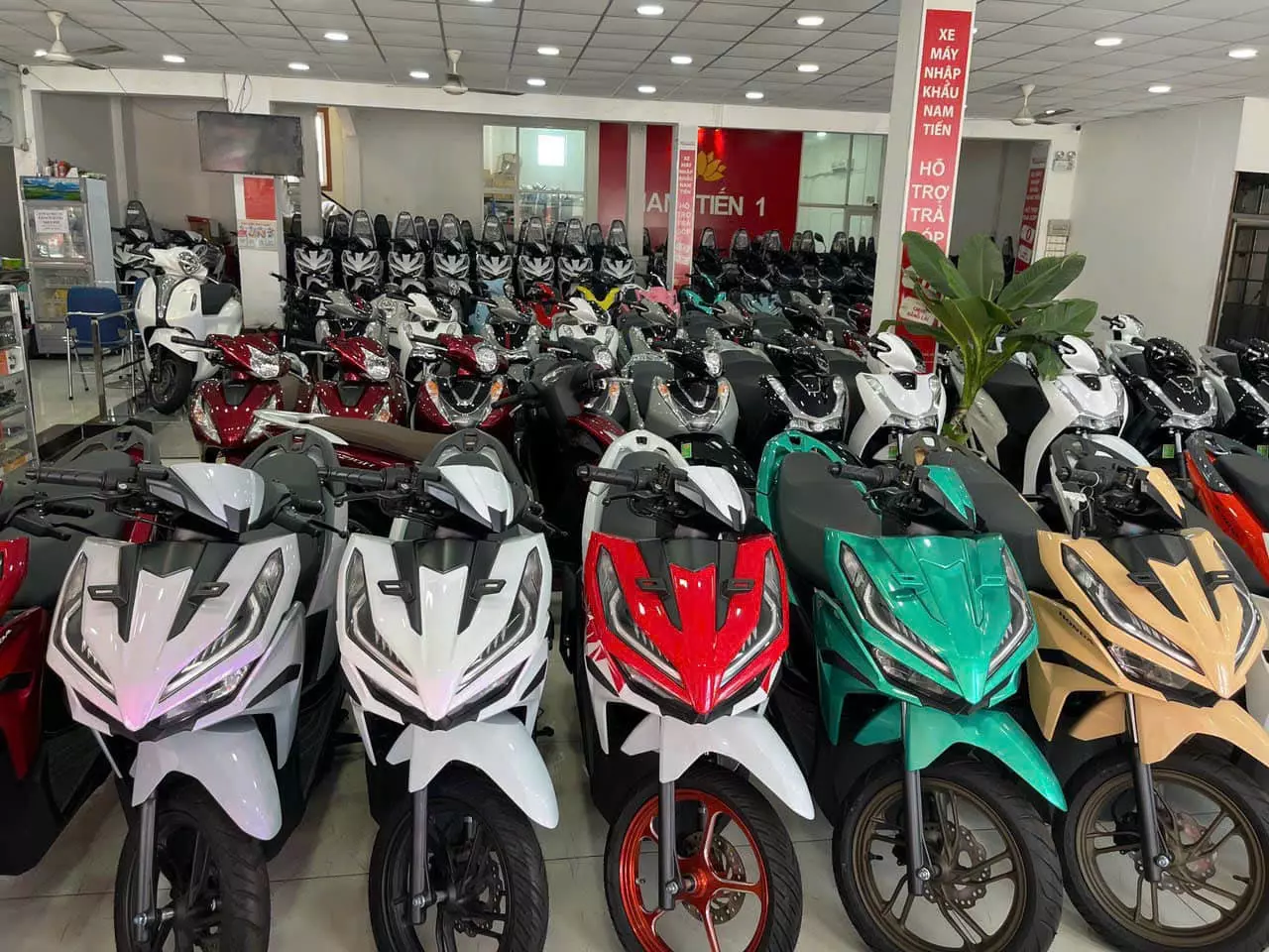 Giá xe máy Honda 2023 nhập khẩu mới nhất