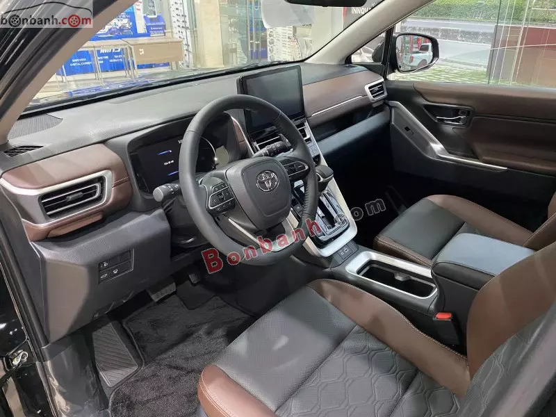 Nội thất Toyota Innova Cross 2024