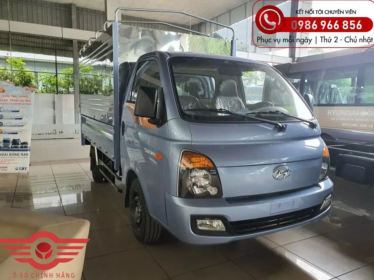 Xe tải nhẹ Hyundai H150 Thùng Mui Bạt