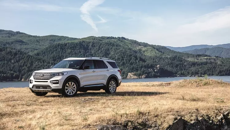 xe Ford Explorer 2022.