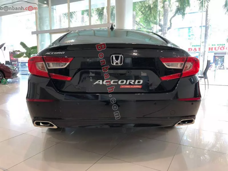 Đuôi xe Honda Accord 2023