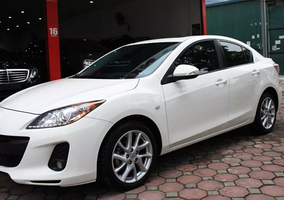 xe Mazda 3 giá dưới 300 triệu đồng