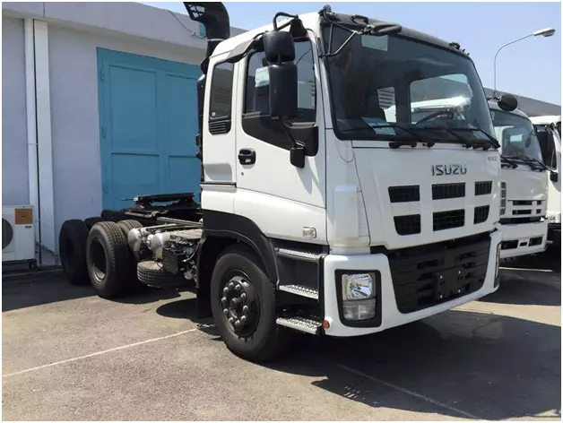 xe đầu kéo Isuzu