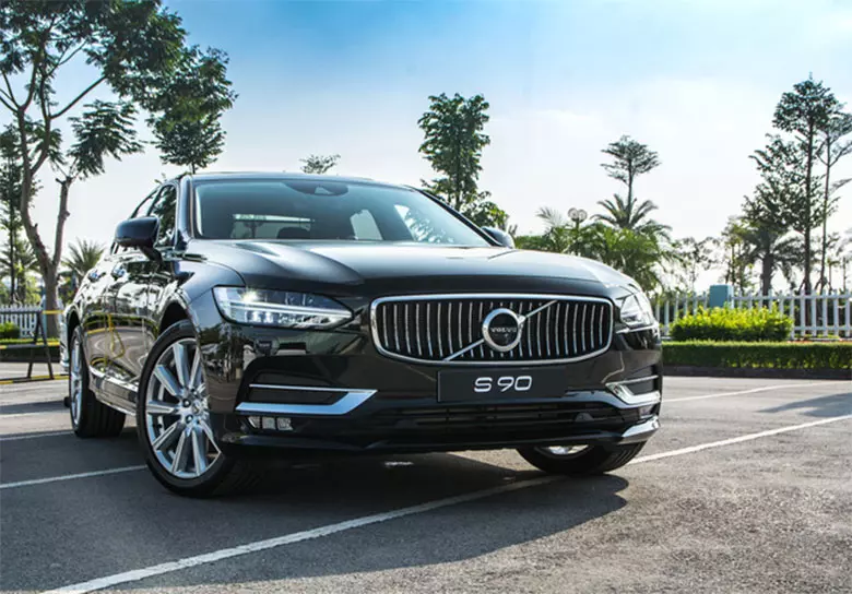 Volvo S90