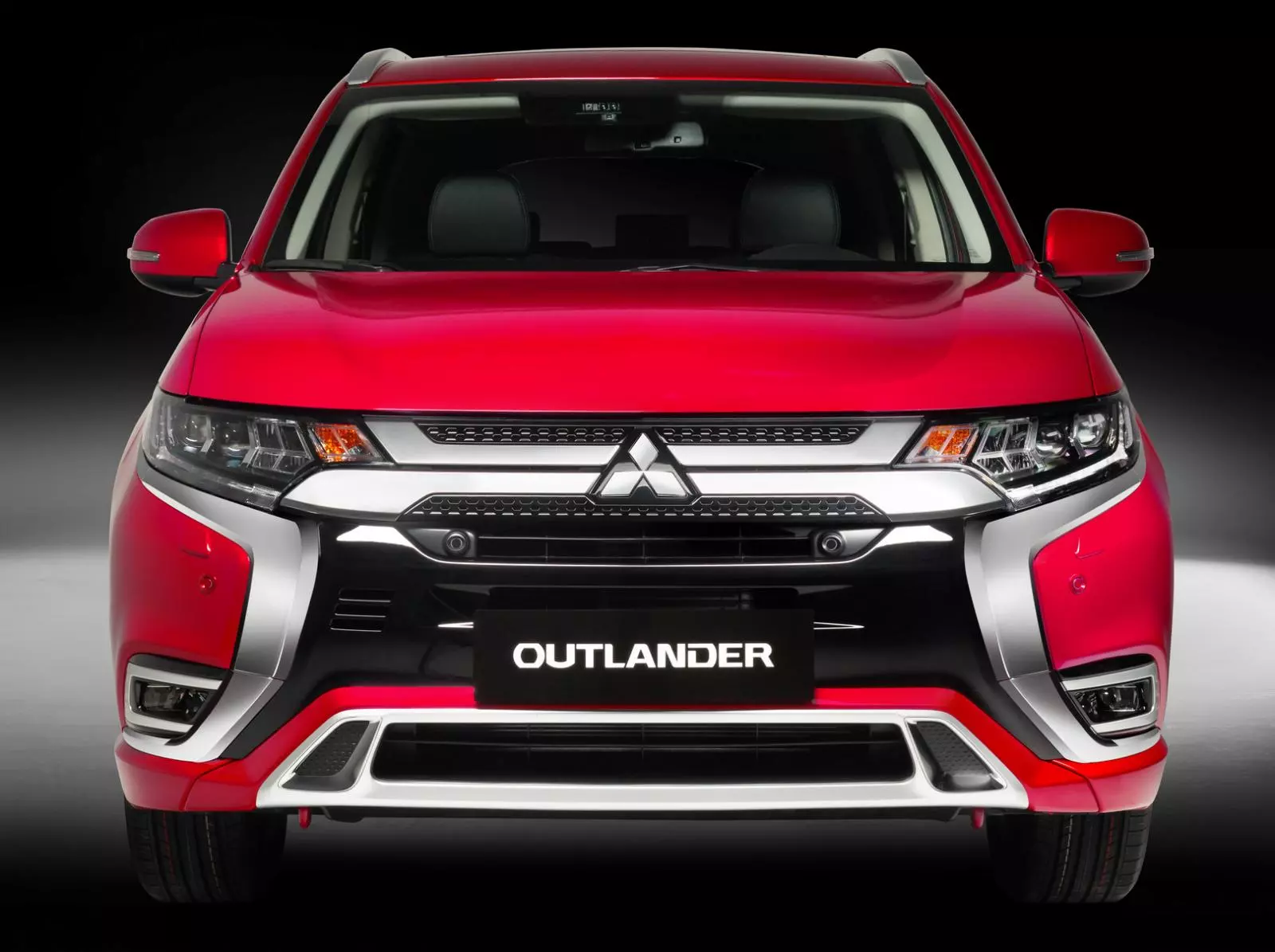 Đầu xe Mitsubishi Outlander 2022.