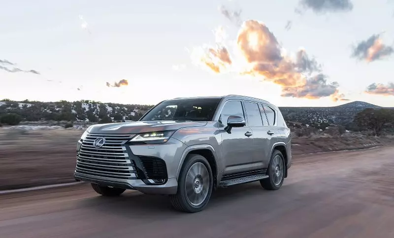 Lexus LX 2023