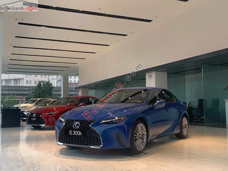 Lexus IS 2023