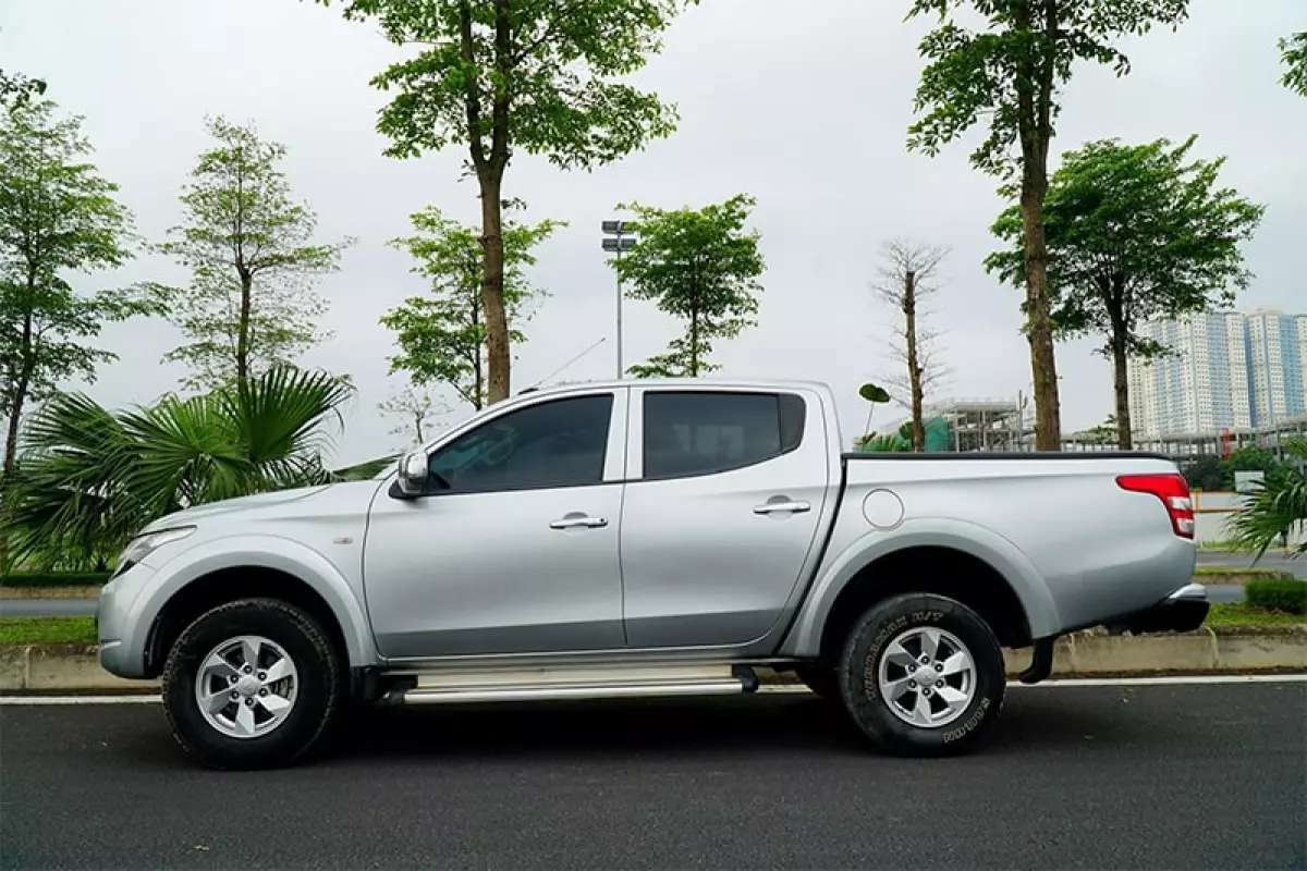 Mẫu xe Mitsubishi Triton đời 2015-2016