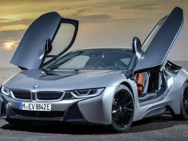 Đánh giá ngoại thất BMW i8