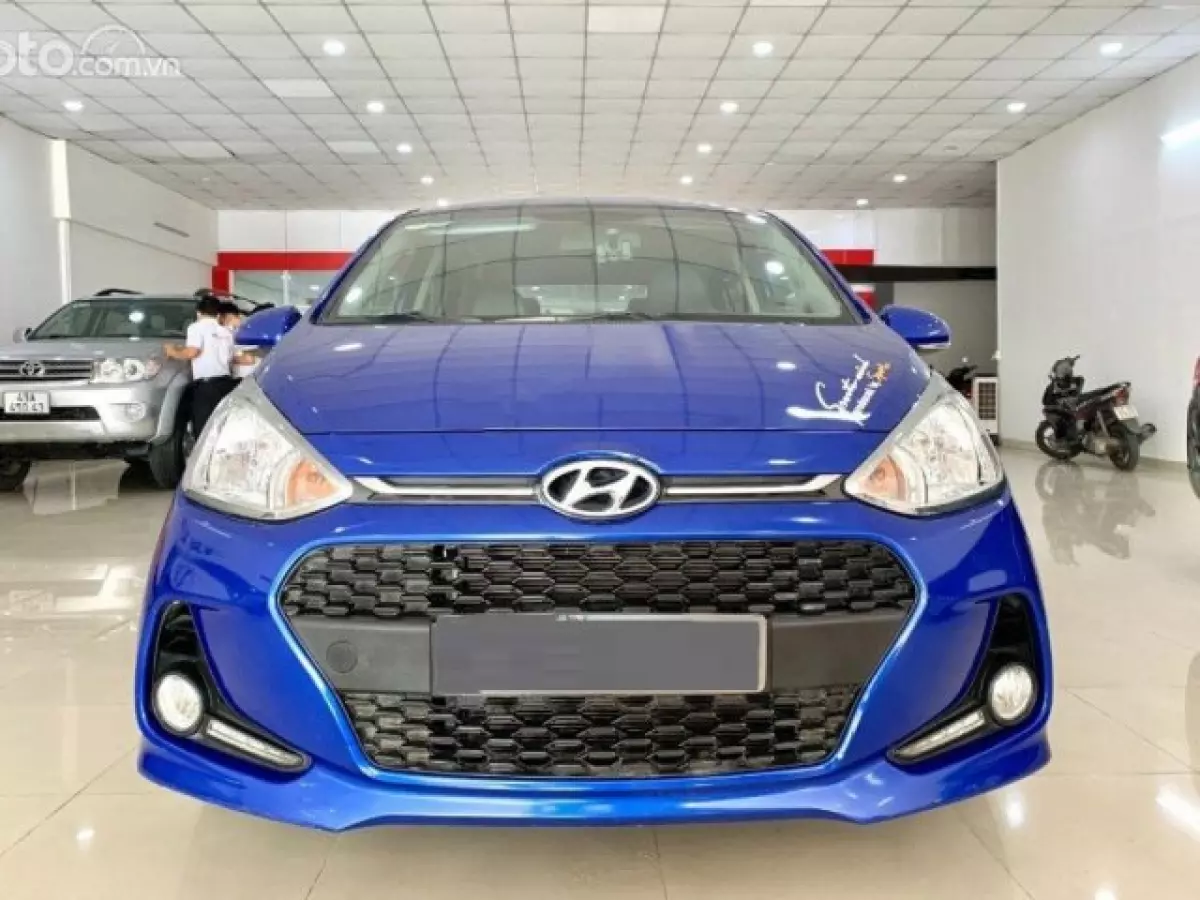 Gia xe Hyundai Grand i10 2018 bao nhieu