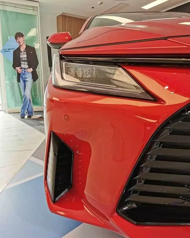 Toyota Vios 2024 có lưới tản nhiệt mở rộng.