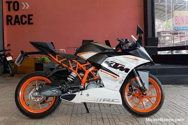 gia-xe-moto-ktm-rc-200-muaxegiatot-vn