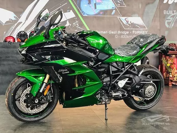 Moto Kawasaki Z900