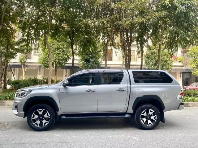 Đánh... giá xe Toyota Hilux 2018