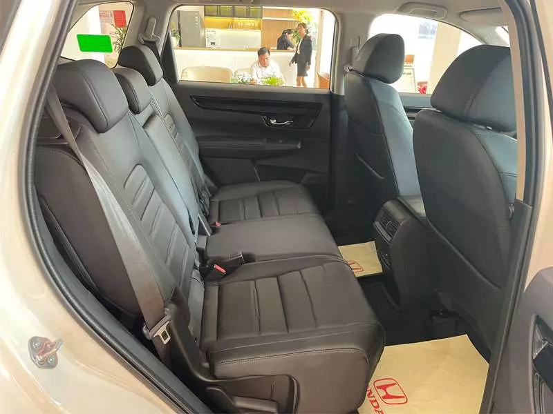 Hàng ghế thứ 2 Honda CR-V G