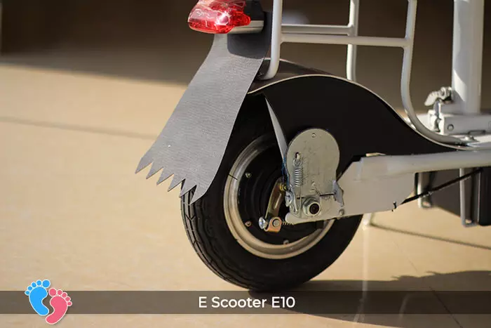 Xe điện E-scooter mini E10 bánh 10 inch 19