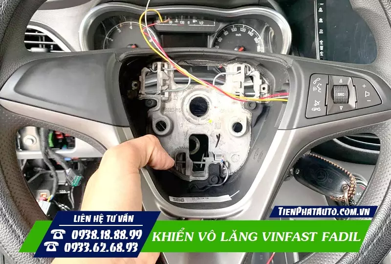 Nút khiển vô lăng được lắp đặt cắm giắc zin 100%