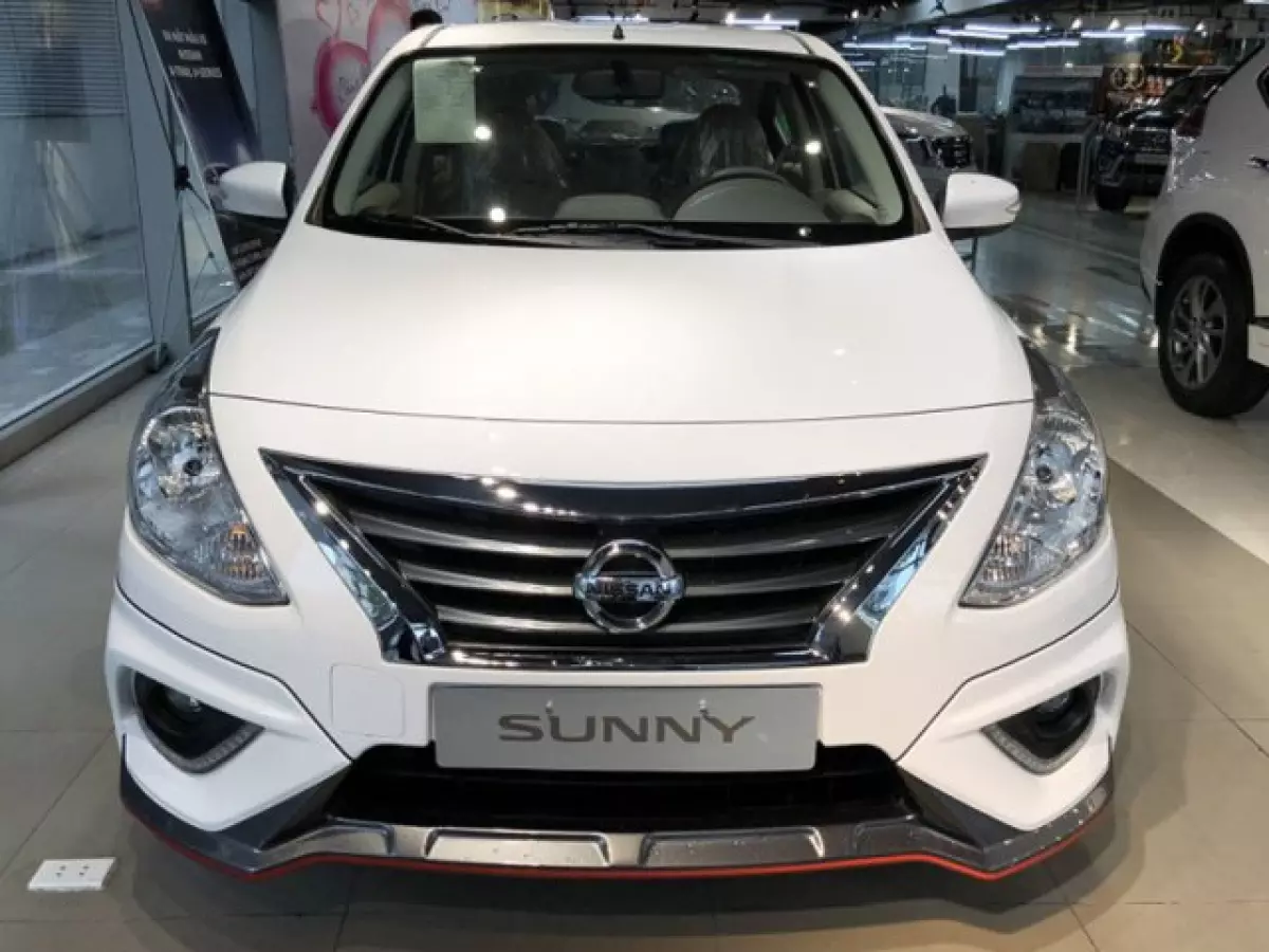 Xe Nissan Sunny 2019 có khoang cabin khá rộng rãi 1