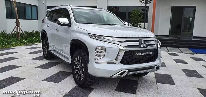 Giá Xe Mitsubishi 7 chỗ - Pajero Sport