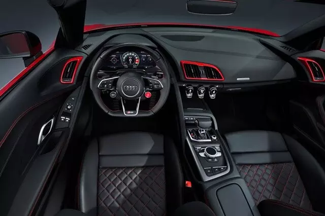 Audi-R8-2021-vo-lang