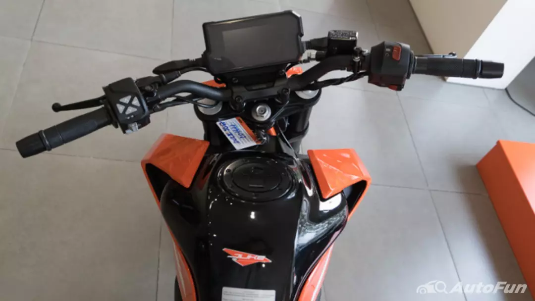 Bình xăng KTM Duke 390 mới