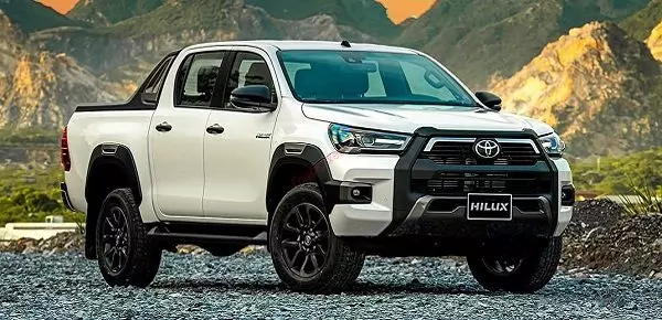 Đánh giá bán tải Toyota Hilux 2022