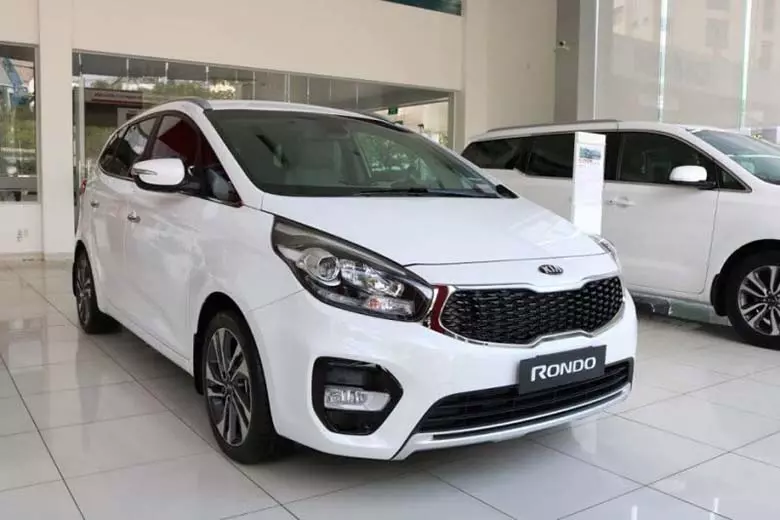 Kia Rondo 2023