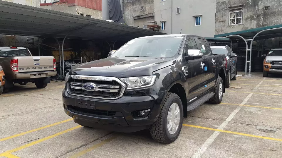 ford ranger xlt 2019 mau den