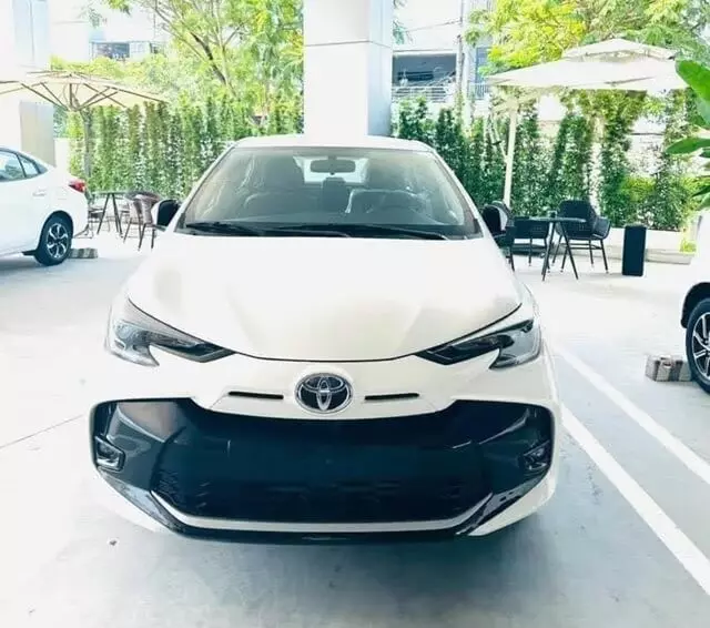 Phần đầu xe Toyota Vios 2023