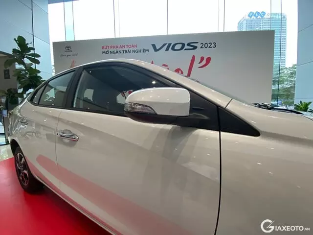 Gương chiếu hậu bên ngoài Toyota Vios 2023