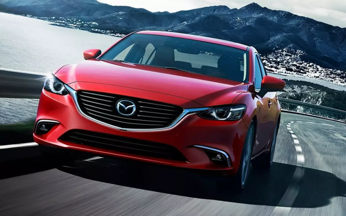 Đánh giá xe Mazda 6 2017 có thiết kế dậm nét KODO truyền thống.