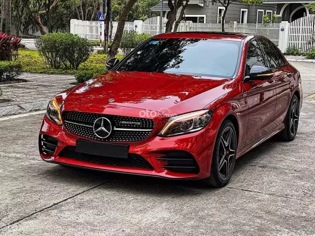 Tổng quan xe Mercedes-Benz C300 2019