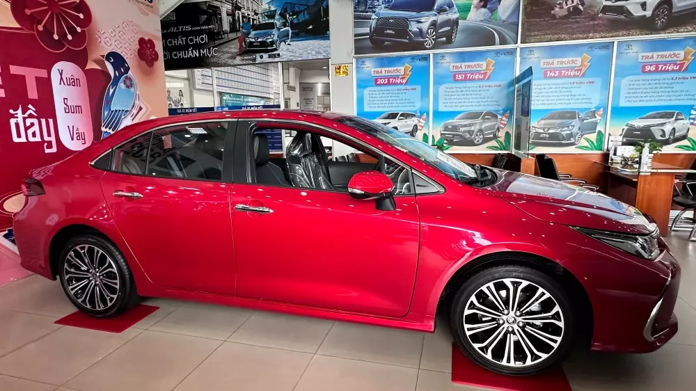 tổng quan hông xe altis 2023