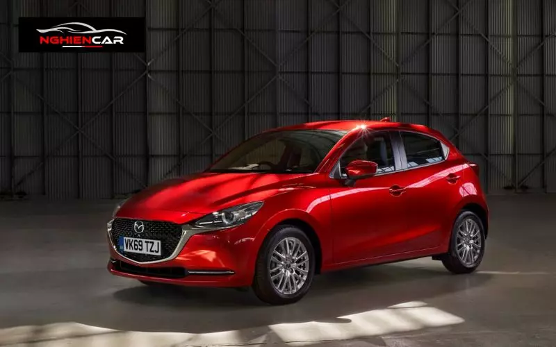 Thiết kế thân xe Mazda 2 2021