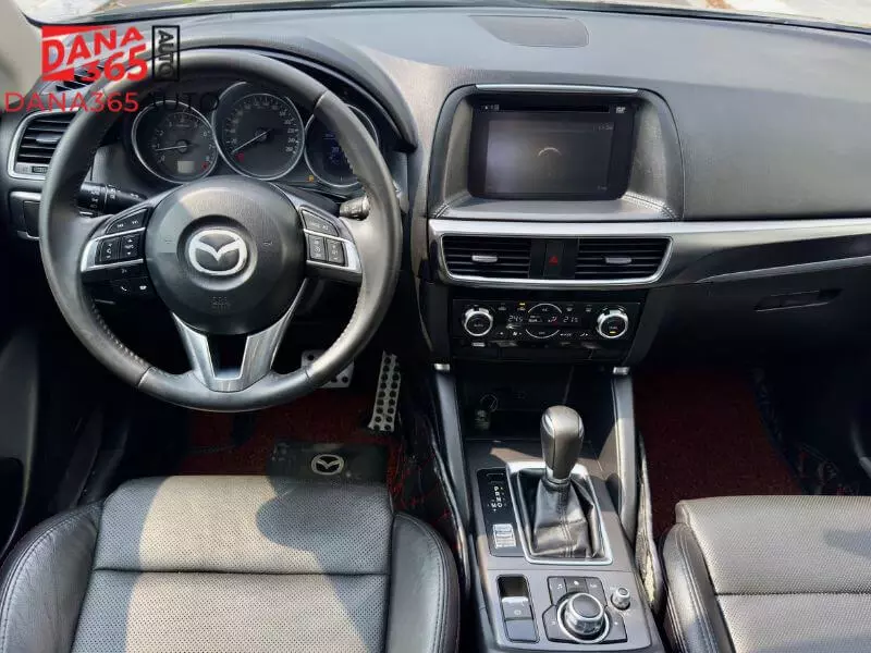 Mazda CX-5 sở hữu nhiều ưu điểm về trang bị tiện nghi nội thất