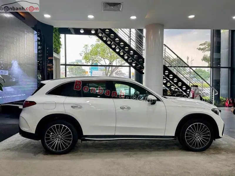 Thân xe Mercedes-Benz GLC 2024