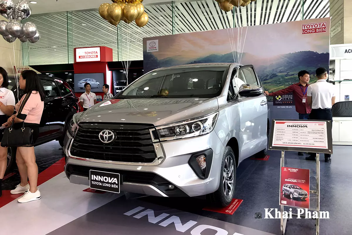 Giá lăn bánh xe Toyota Innova 2020 mới nâng cấp tại Việt Nam