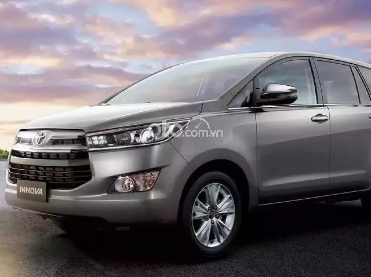 Giá xe Toyota Innova 2019