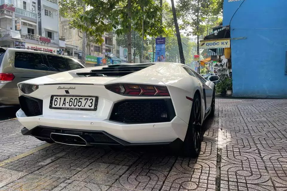 lamborghini-aventador-binh-duong-ban-cafeautovn-2