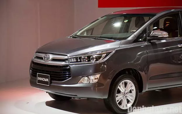 Toyota Innova 2017 giá bao nhiêu? Nên mua xe Innova 2017 V, G hay E?