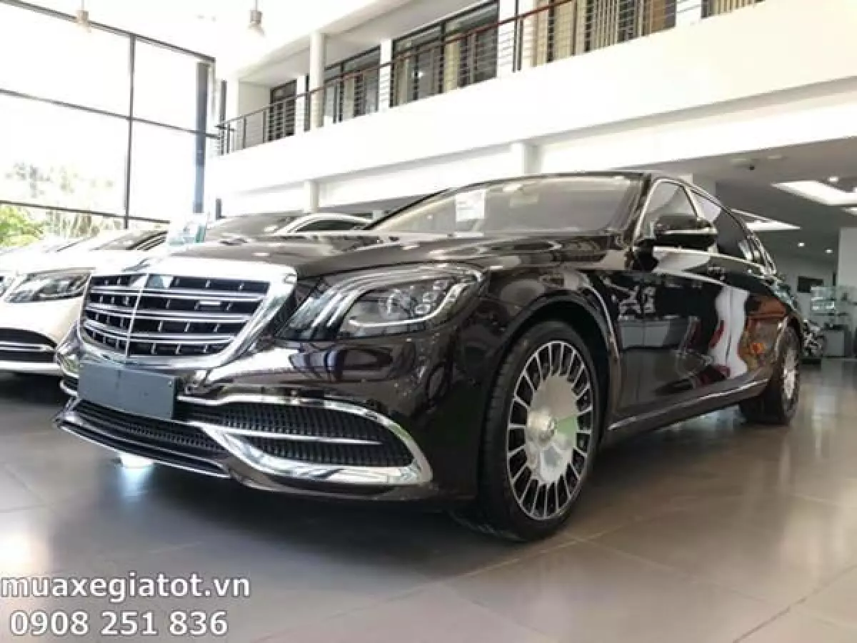 Mercedes S560 Maybach 4Matic 2019 xe giao ngay tại đại lý chúng tôi