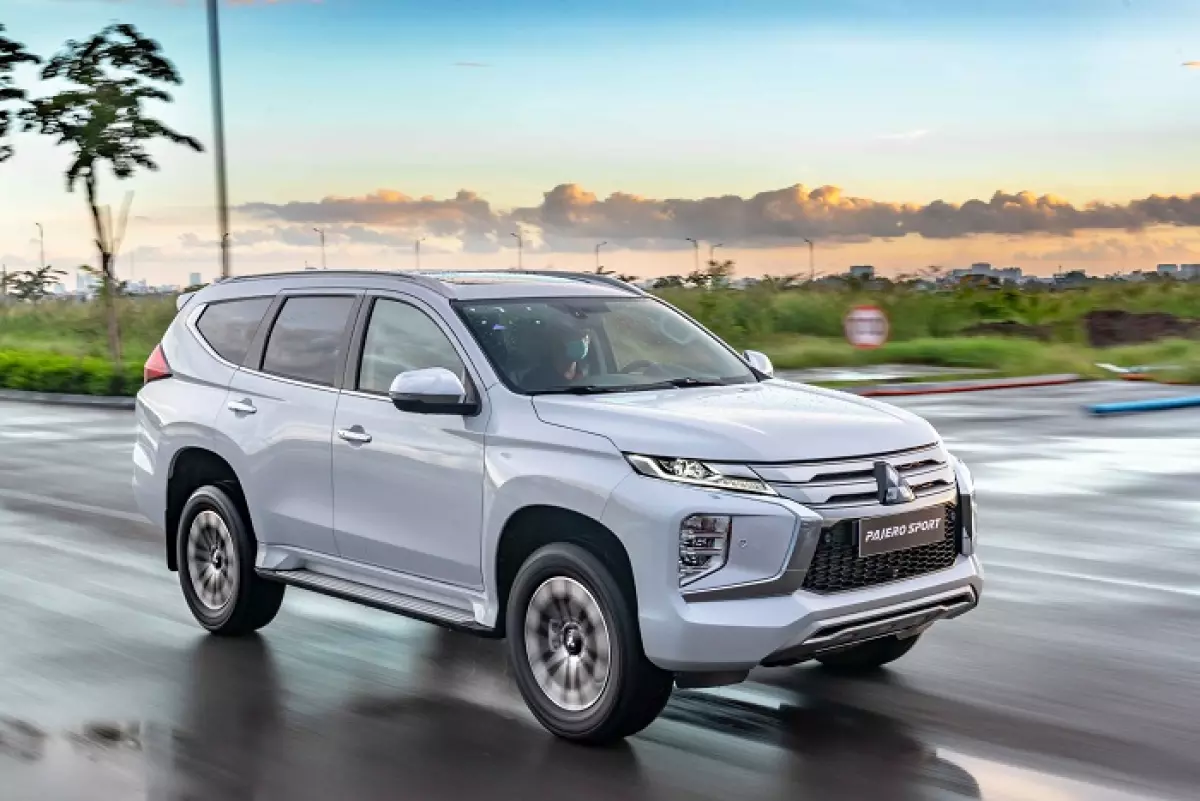 Mitsubishi Pajero Sport 2024