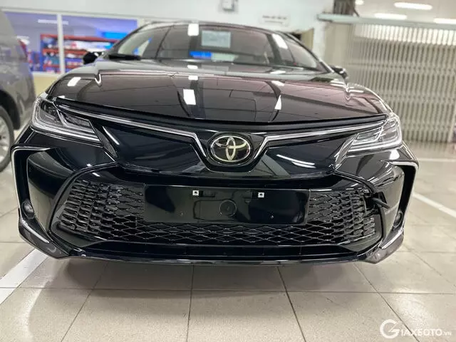 Toyota-Altis-facelift-den-pha