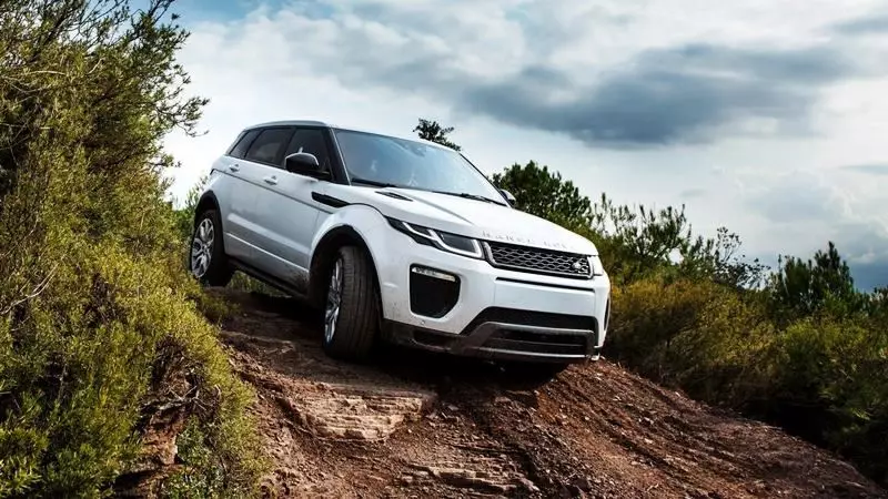 Chi tiết xe Land Rover Range Rover Evoque 2018 đang bán tại Việt Nam - Ảnh 8